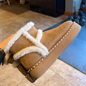 American Eagle Tan Suede Boots with Plush Trim